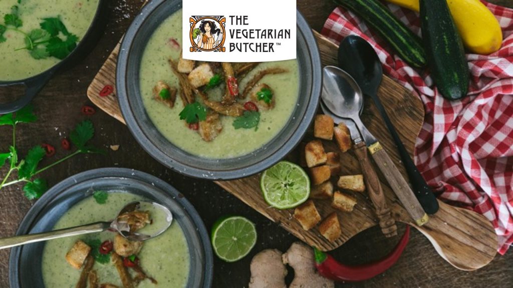 Cuketová polévka s kokosovým mlékem a veganskými Chickened Out Chunks